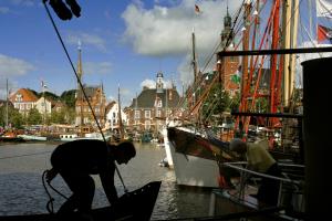 2005-08-06 Leer Traditionsschiffertreffen 136-1_111.jpg